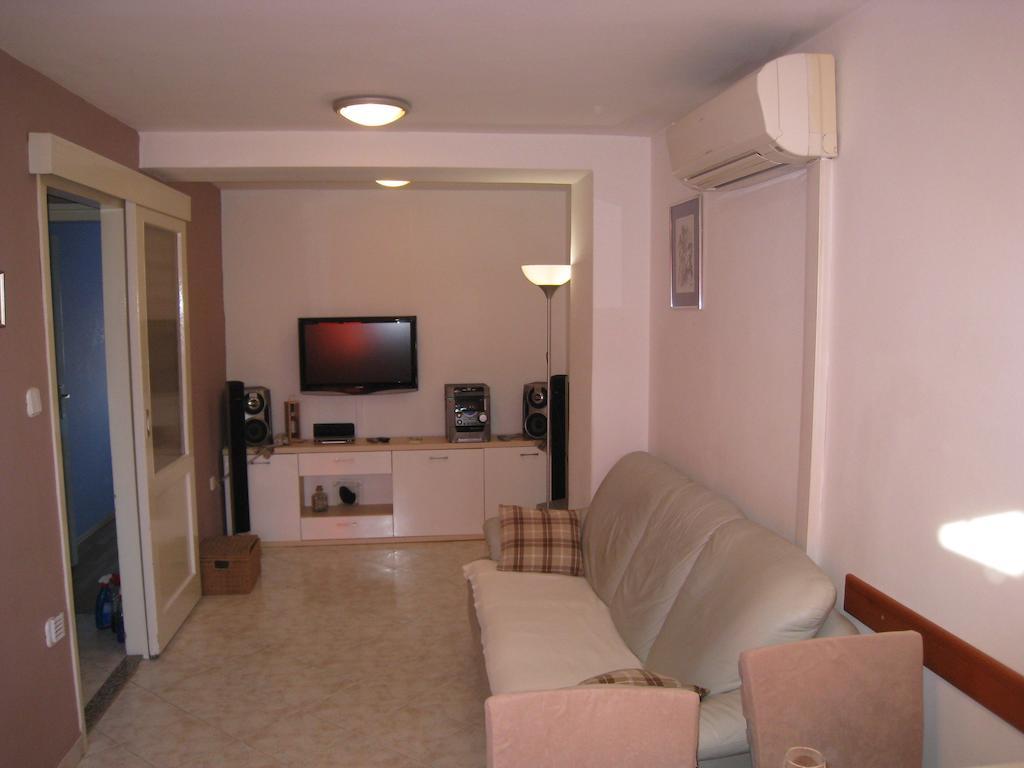 Apartment Ella Mare Zadar